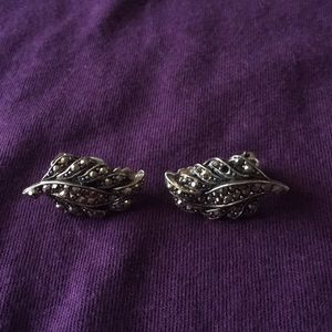 Vintage clip earrings gold stones